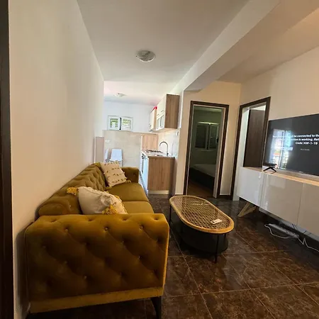 Appartement Bella 2 *